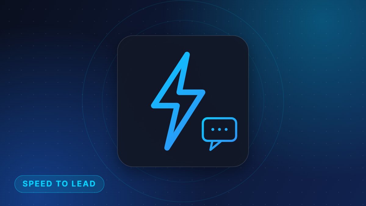A lightning bolt with a chat bubble, representing fast replies to new inquiries